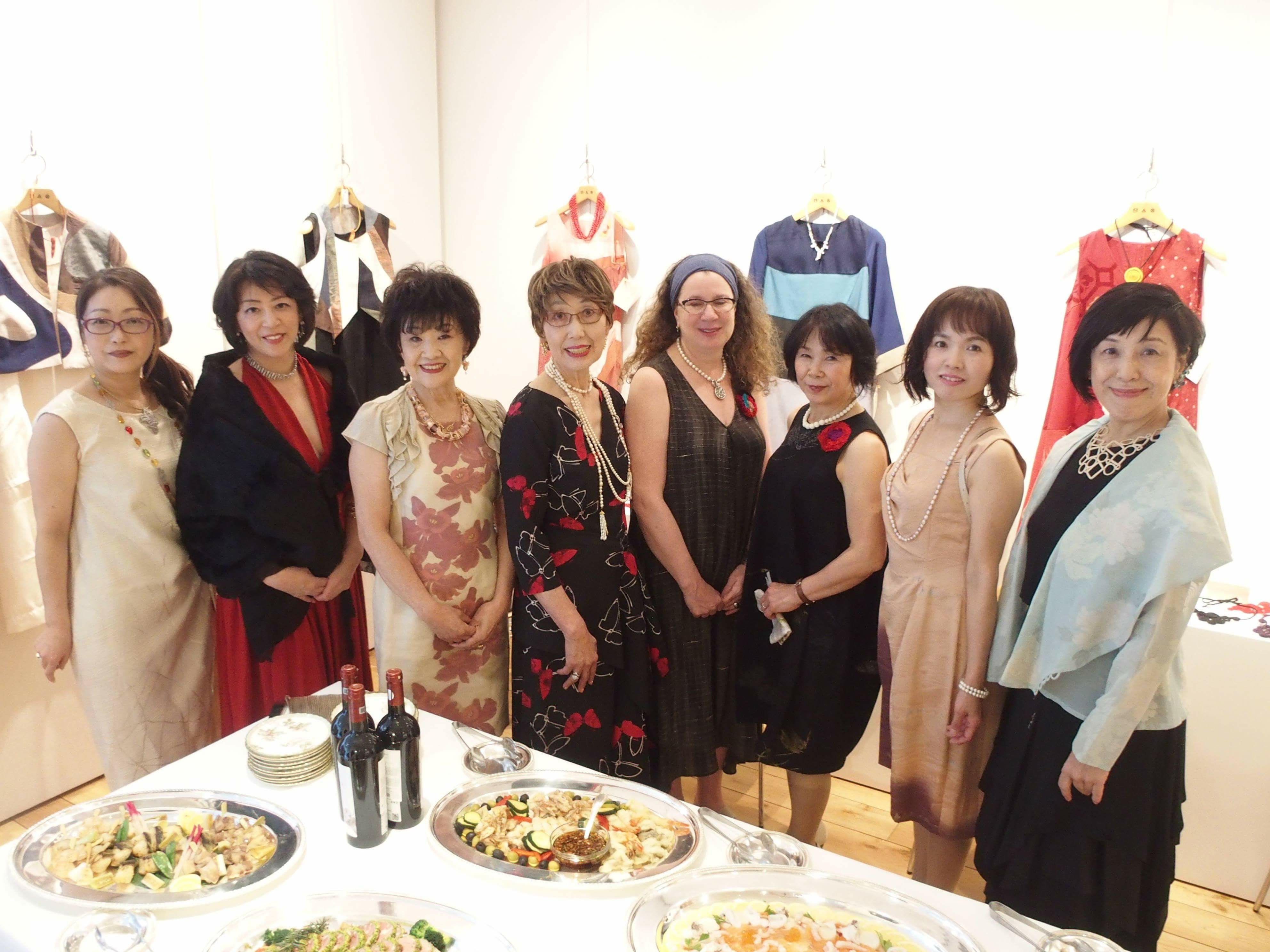 08e59ec5-fb6c-4c77-b93c-30a273e8f561