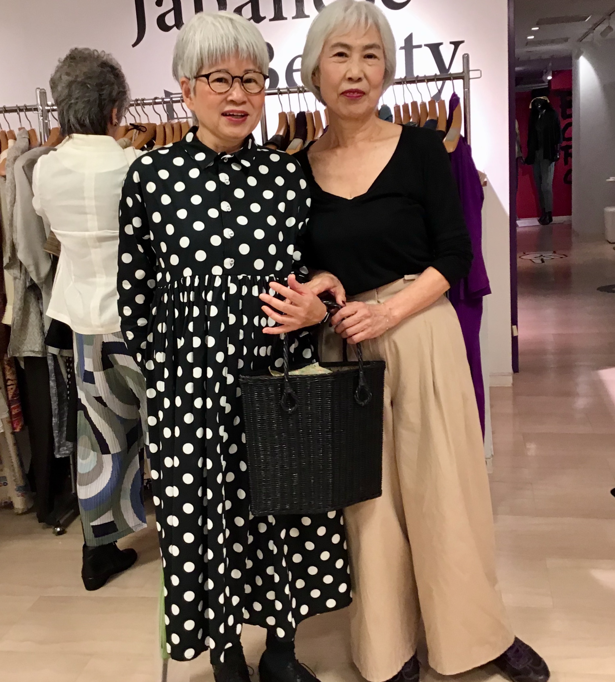 b1f92813-fcc2-464b-8f17-6b876fec379c