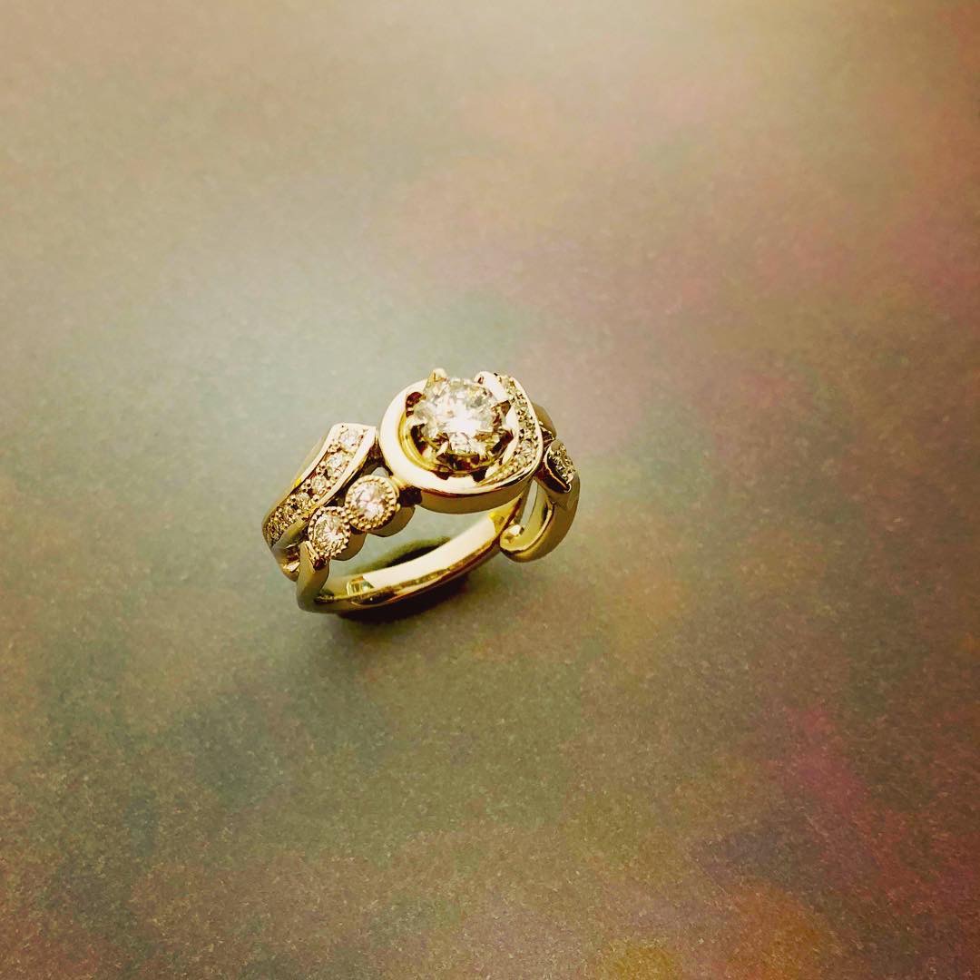 899549ae-572a-402e-b4bf-396da9c82b18