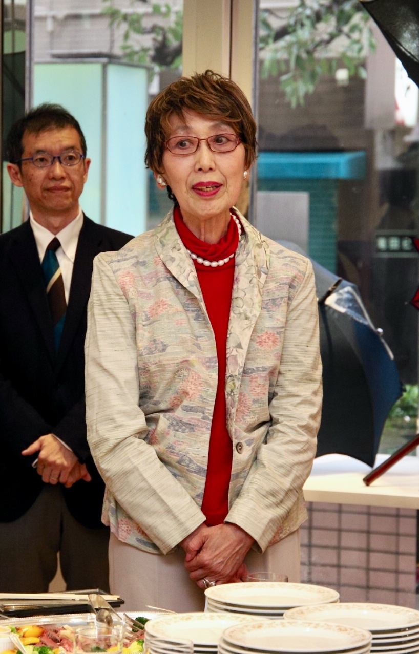 69b36fd6-b9d8-44b4-820c-b4f5f6f4327f