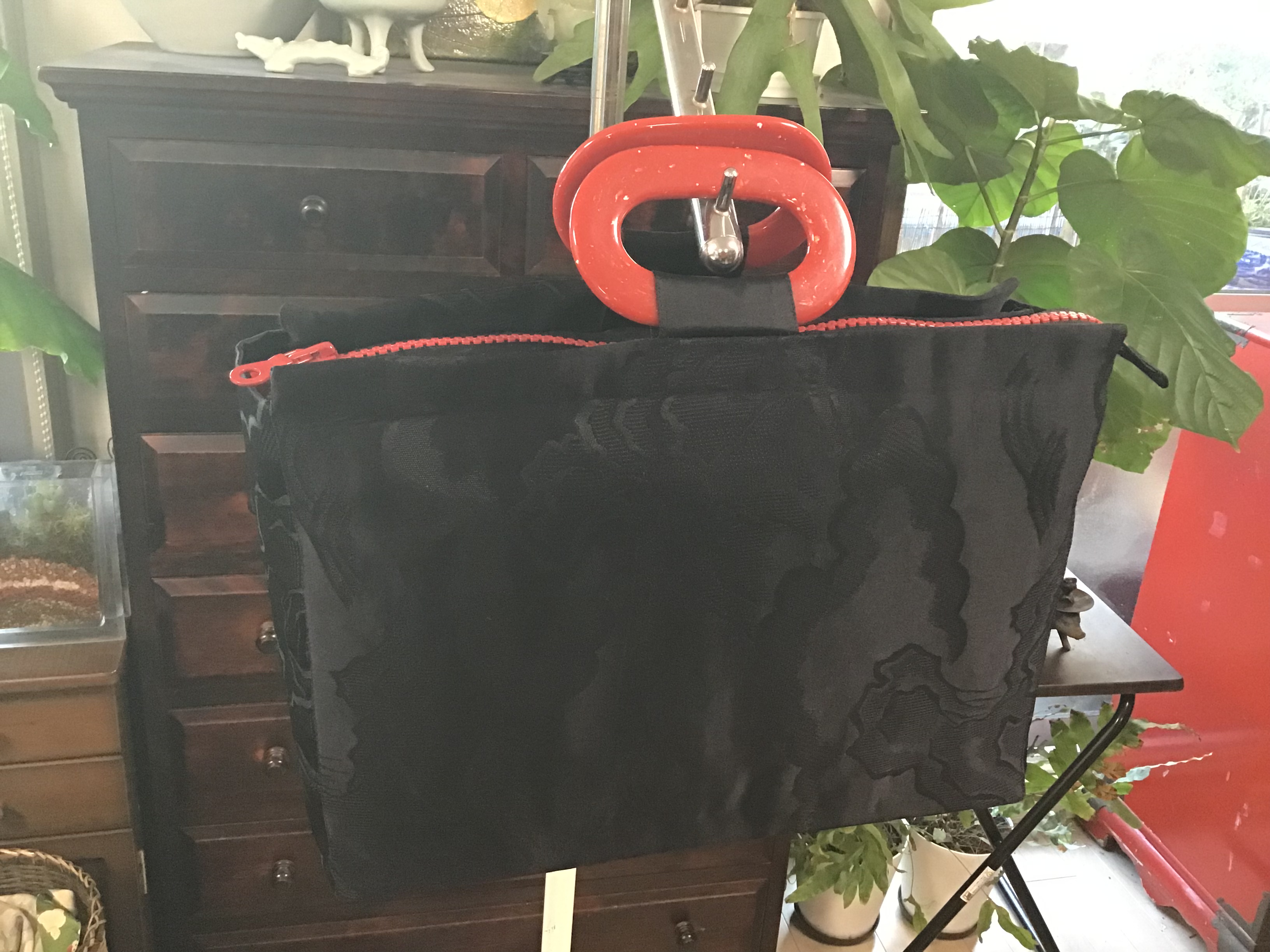 f0ad69f5-97f5-4143-86c8-6049eafb766f