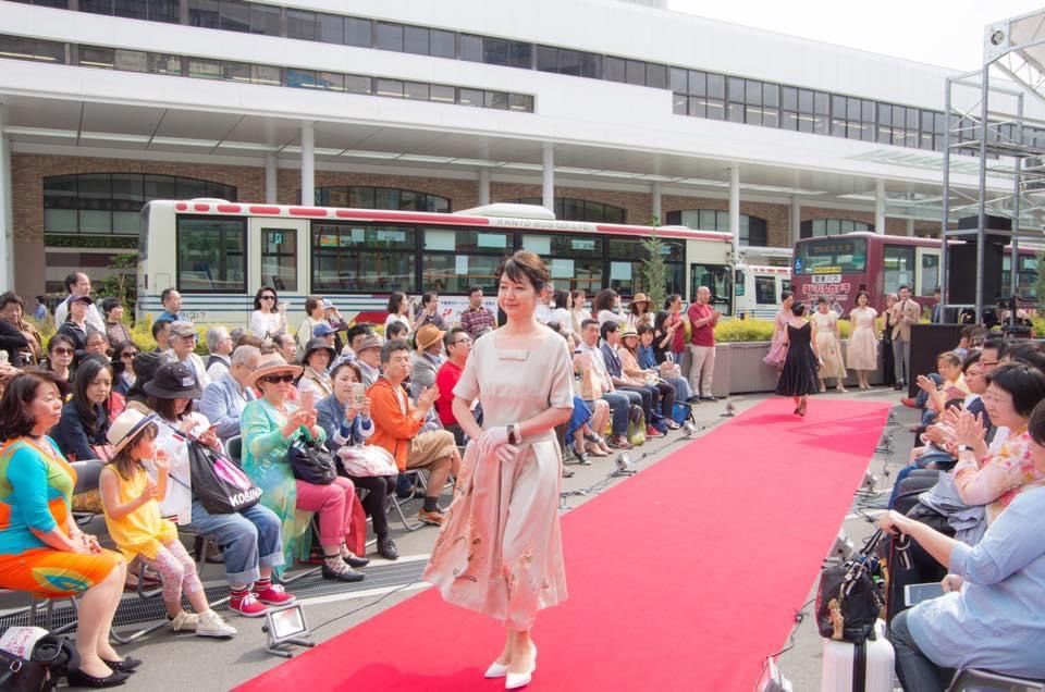 aeb83cea-9b27-4086-ae27-addf1a23a7f2