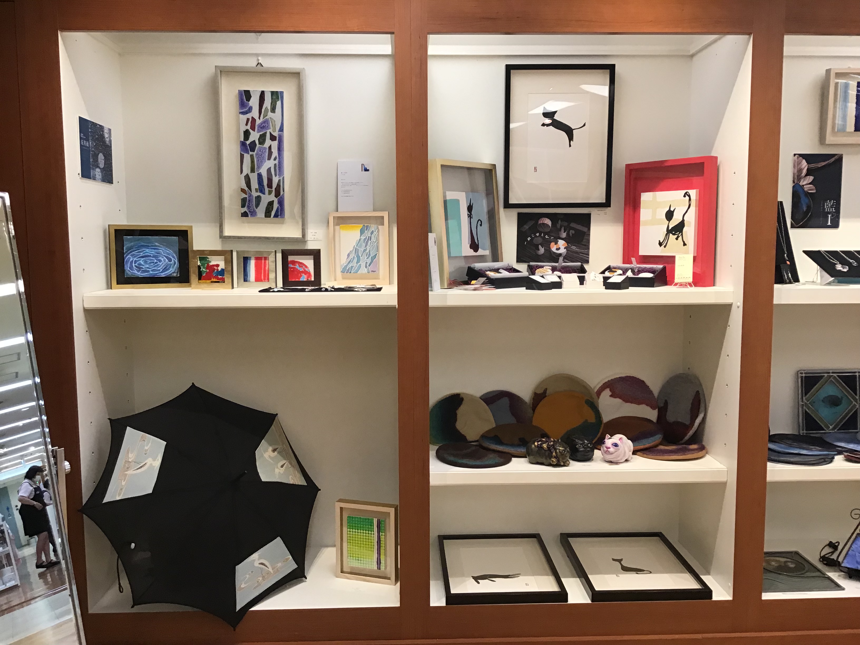 c40e7b57-b489-49b0-93a3-c7b657f9bd6a