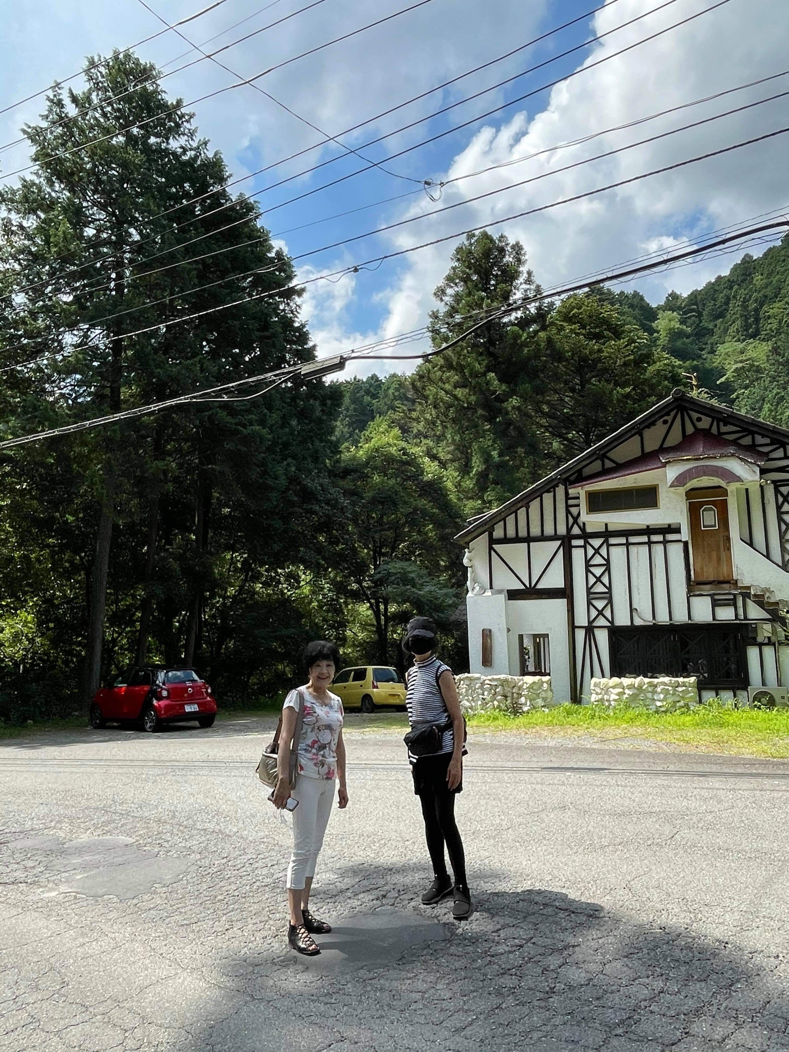 cedc5328-189a-4fc1-b197-d590df9599ad