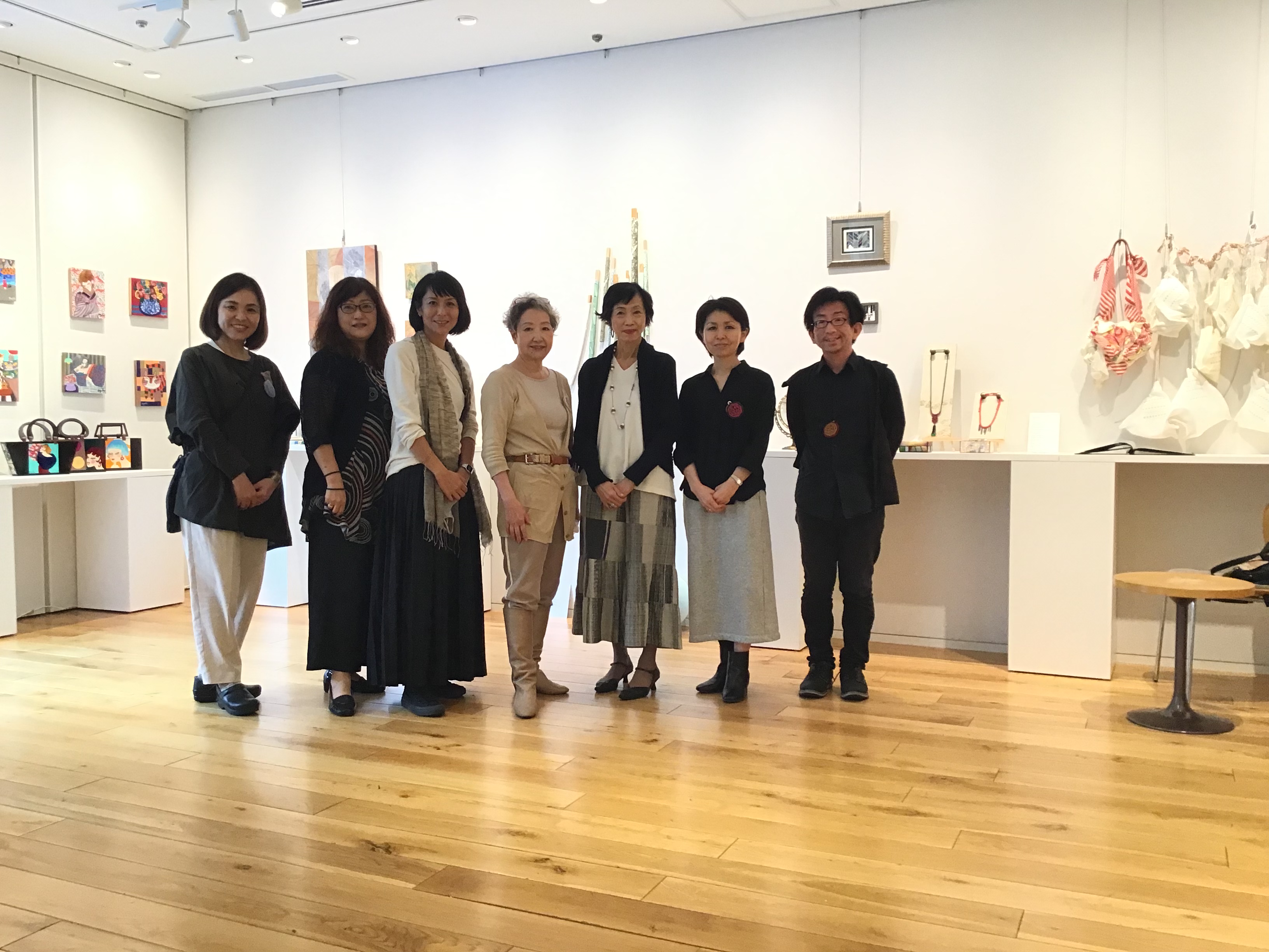 60d3ee22-345c-4a17-acec-8d69f641dfde