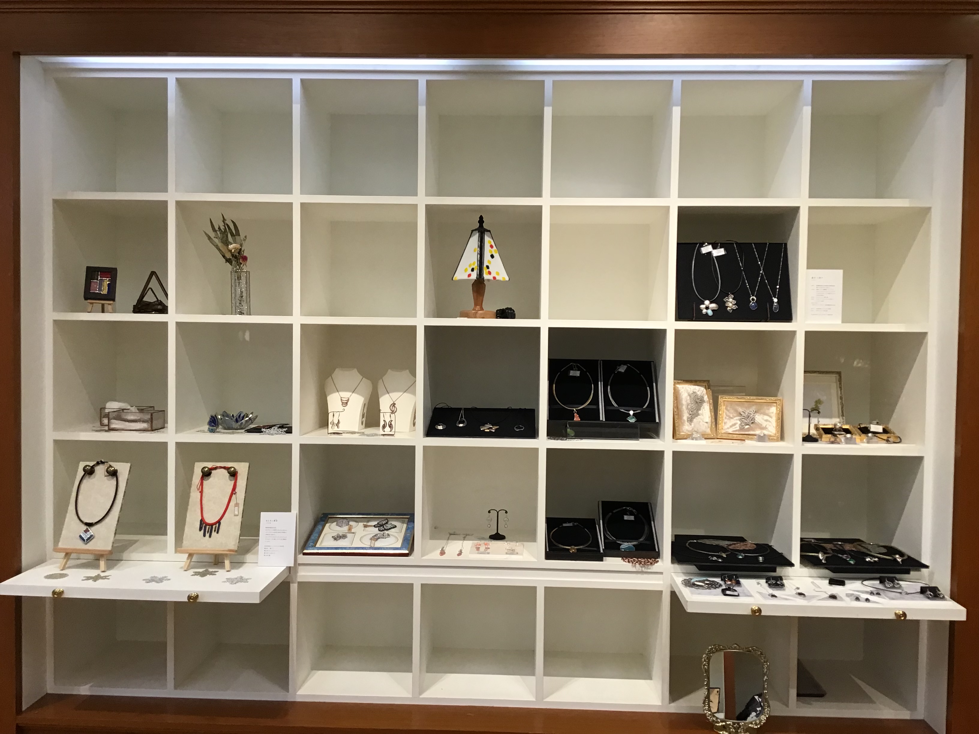 9fdbd485-5785-40b8-b4e5-8d883d630398