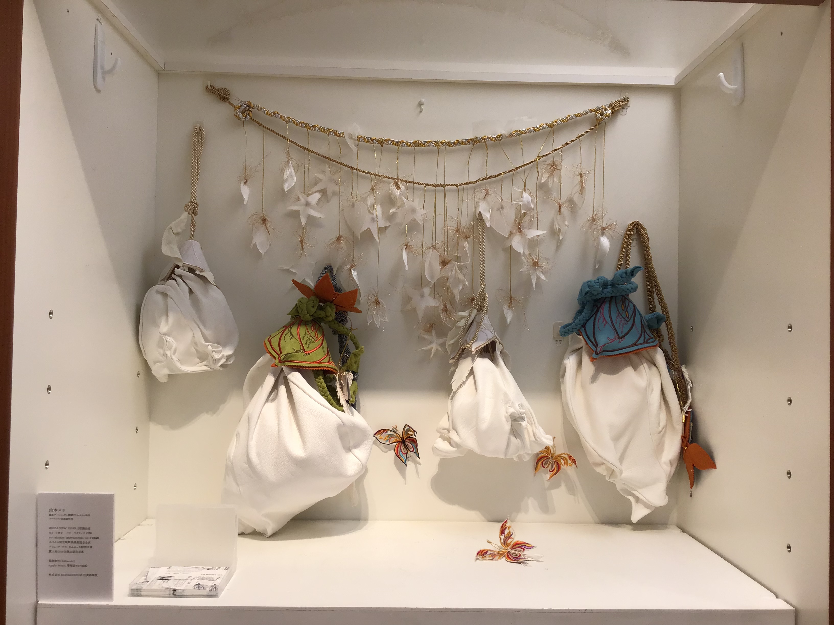 c9aa5edb-6f87-4daf-8ab2-6b61fdf2ef98