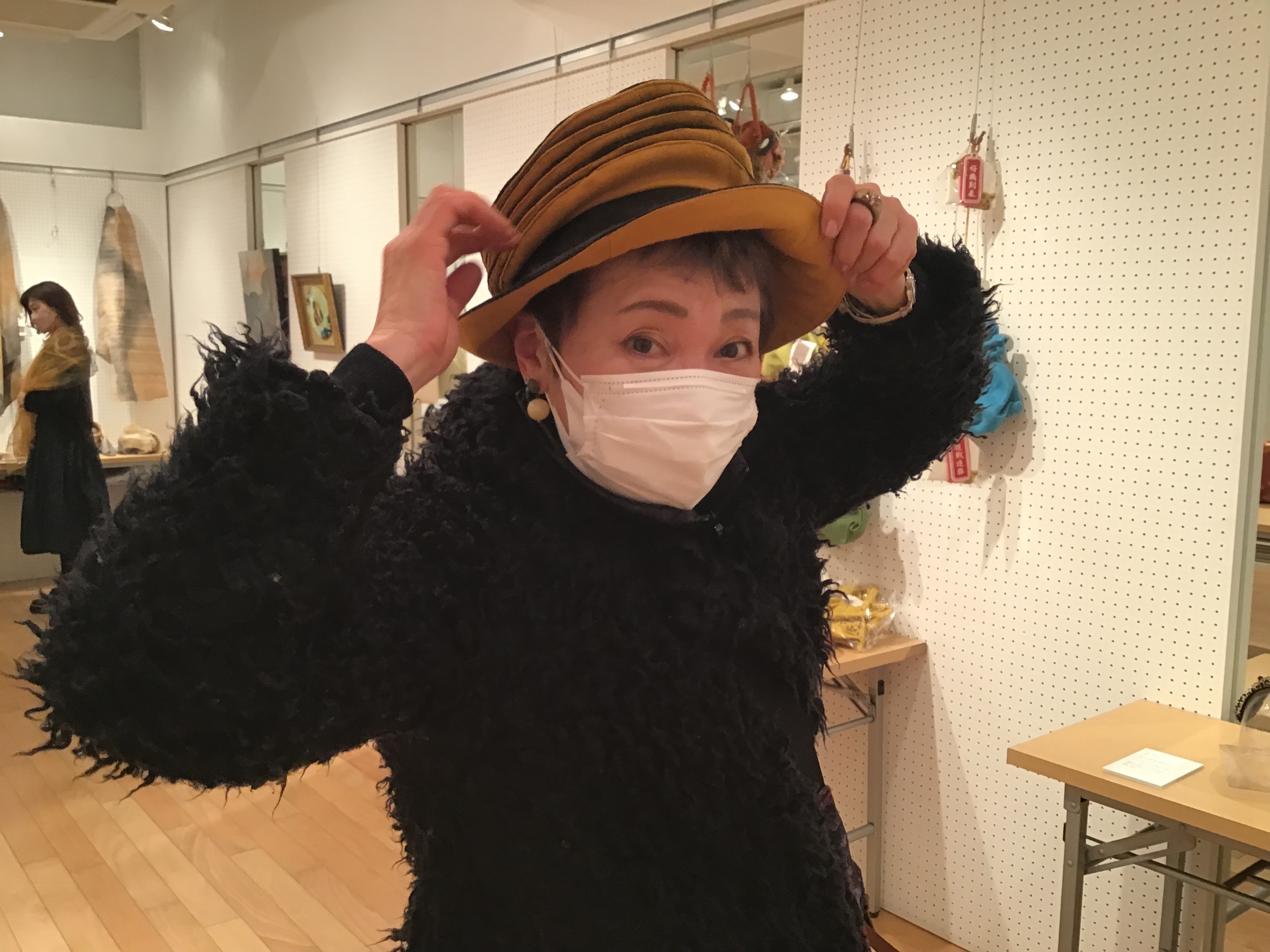 1bc16320-fe59-4c03-8de8-128583ff3050