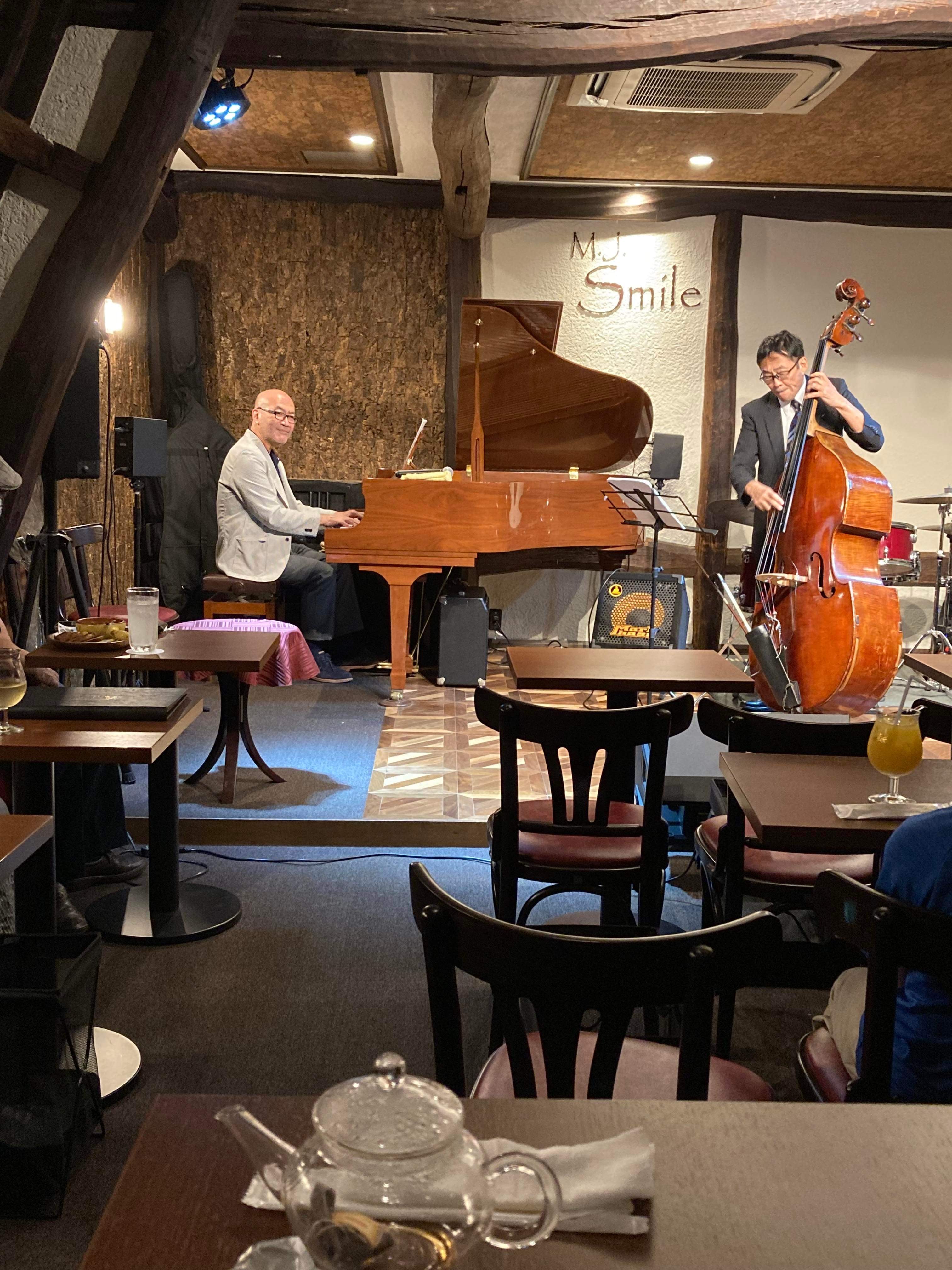 c994ec35-1dd1-4541-b857-89c882da51e0