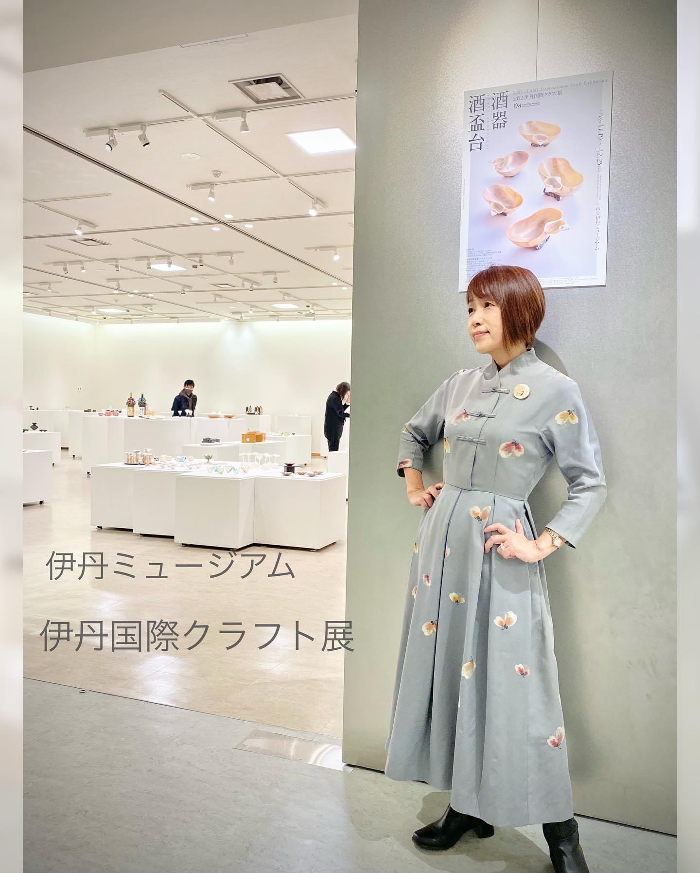 c781fc0d-3d98-4097-86a7-e224f712fa26